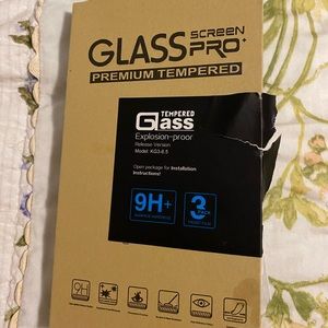 iPhone 11 Pro Max screen protectors